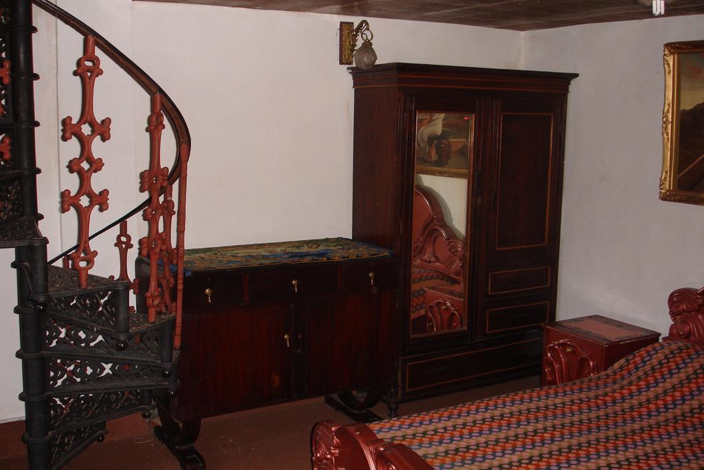 The Red House Bed & Breakfast Ооти Стая снимка