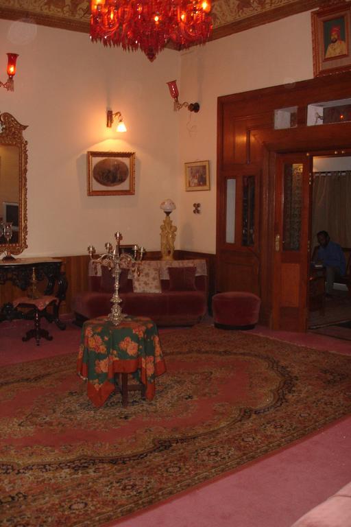The Red House Bed & Breakfast Ооти Екстериор снимка